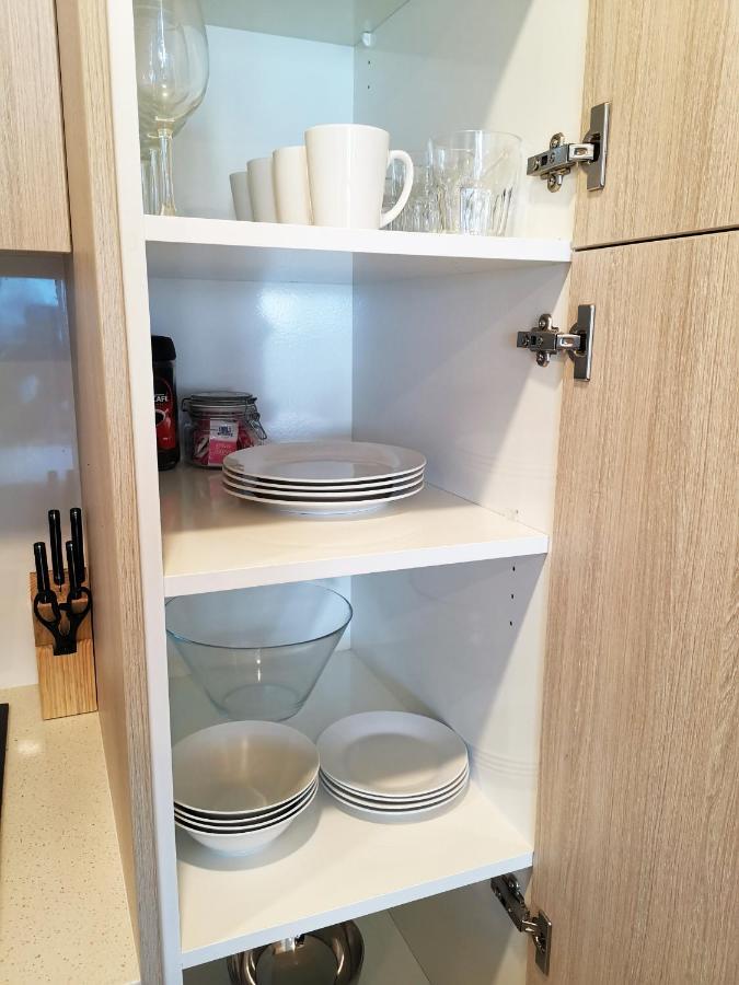 Skytower View And Seaview 2 Bedroom Apartment 오클랜드 외부 사진